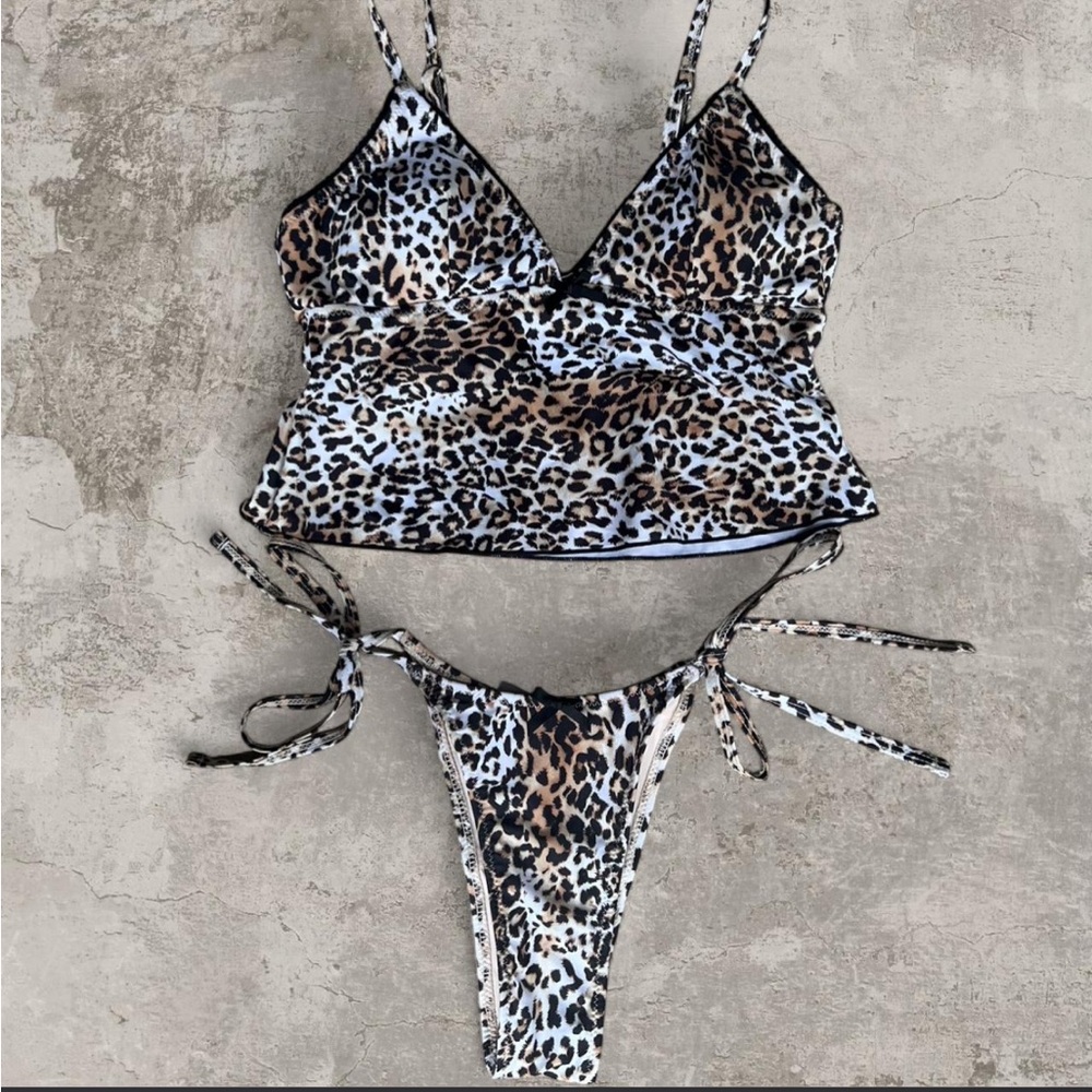 leopard print seamolly tankini set with picot trim detailing - Picture 2 of 3